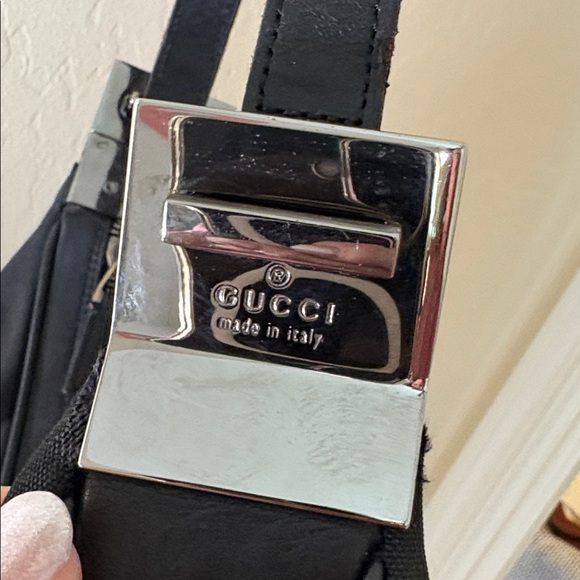 Gucci Black and Silver Shoulder Bag - Picture 5 of 10